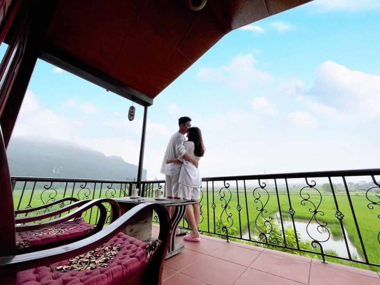 Апартаменты Papaya Bungalow & Rice Fields Ниньбинь Экстерьер фото