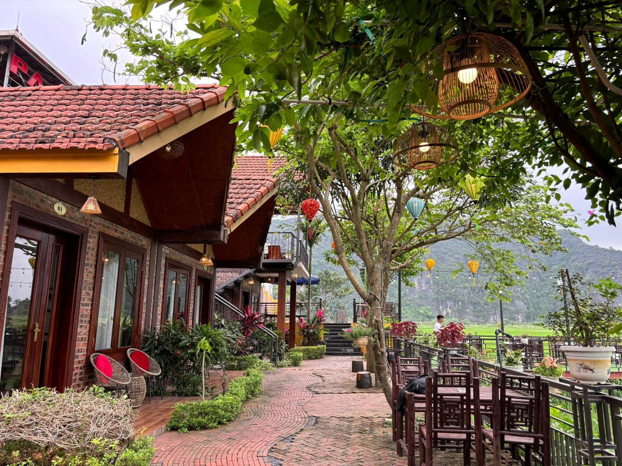Апартаменты Papaya Bungalow & Rice Fields Ниньбинь Экстерьер фото