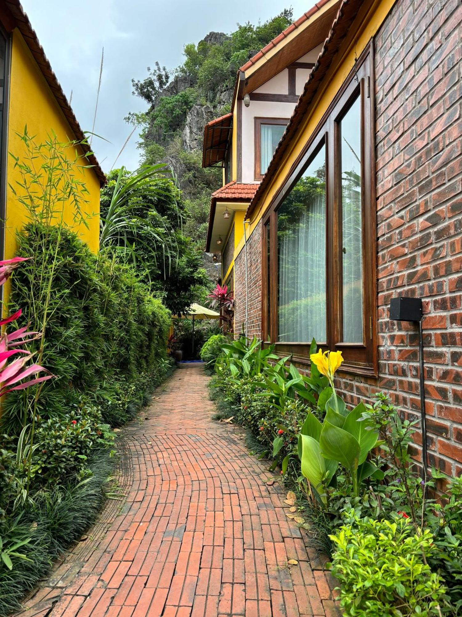 Апартаменты Papaya Bungalow & Rice Fields Ниньбинь Экстерьер фото